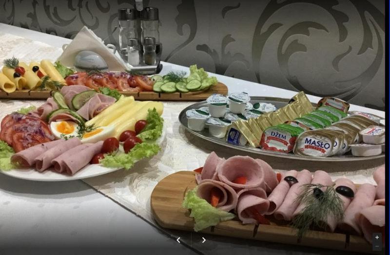 Restauracja Hotel Kassandra Września Exteriör bild