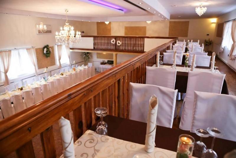 Restauracja Hotel Kassandra Września Exteriör bild