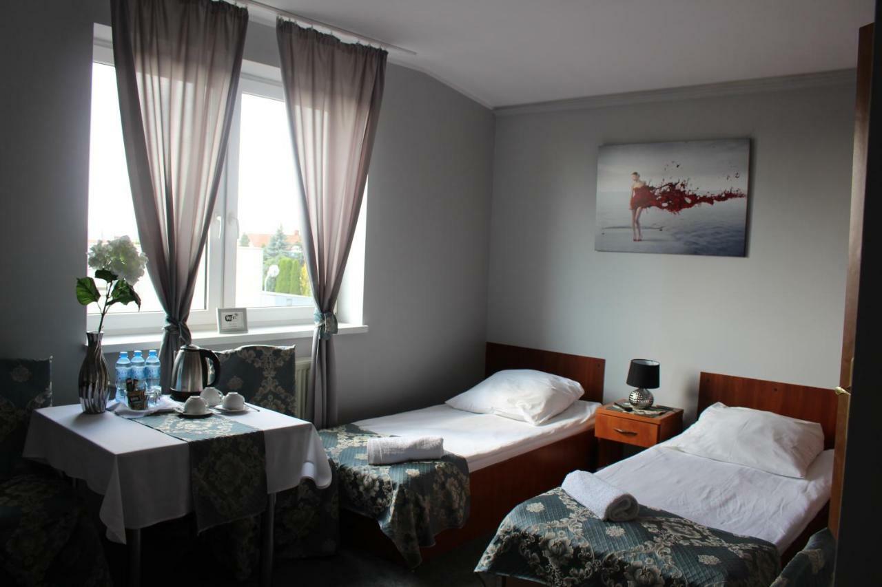 Restauracja Hotel Kassandra Września Exteriör bild