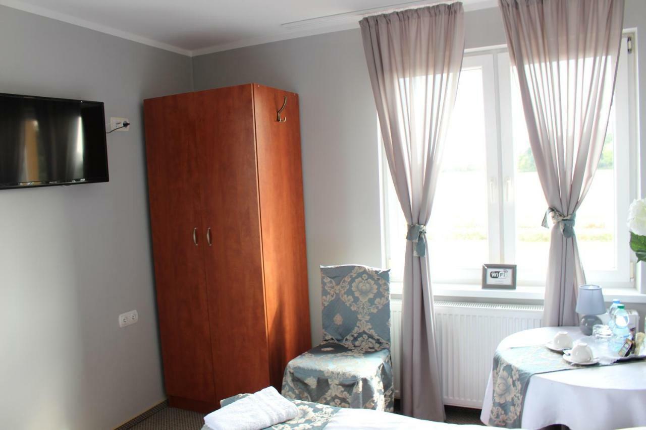 Restauracja Hotel Kassandra Września Exteriör bild