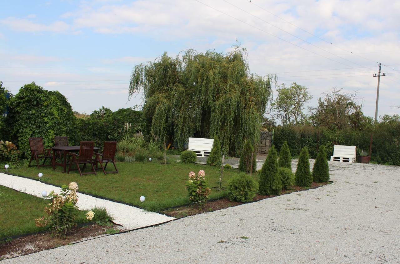 Restauracja Hotel Kassandra Września Exteriör bild