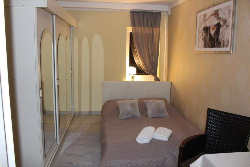 Restauracja Hotel Kassandra Września Exteriör bild