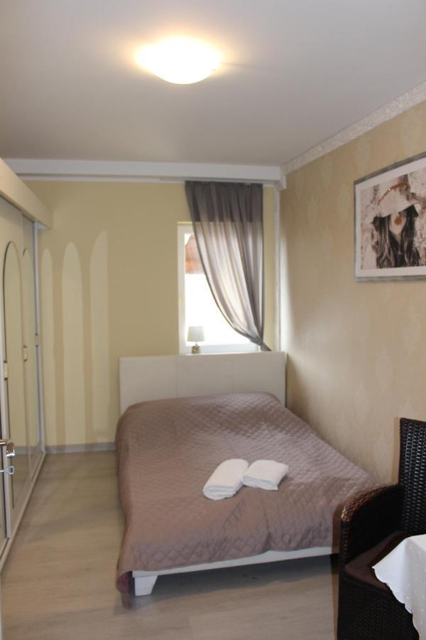 Restauracja Hotel Kassandra Września Exteriör bild